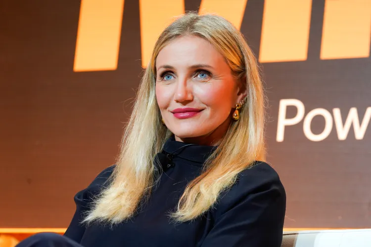 Cameron Diaz Instagram return after third baby Nautas black linen top Avaline 2026