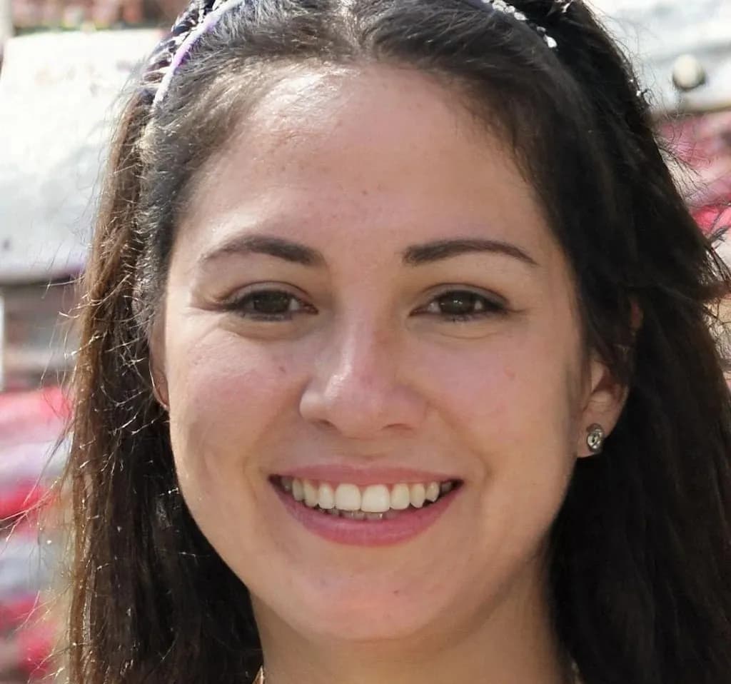 Serena Holloway