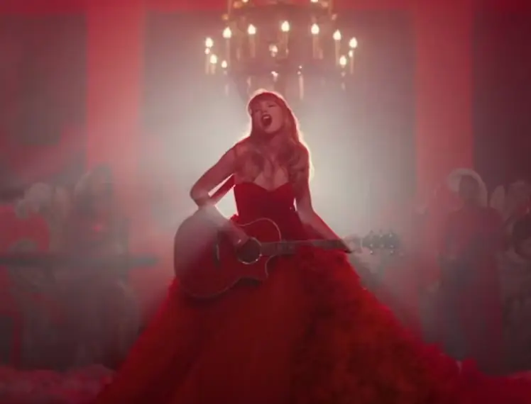 PROFESSIONAL COLLABORATION — THE MUSIC VIDEO